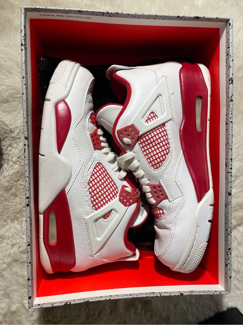 Air Jordan 4 Retro Alternate 89 White Varsity Red Size 9.5 Men’s With Box - Picture 4 of 8
